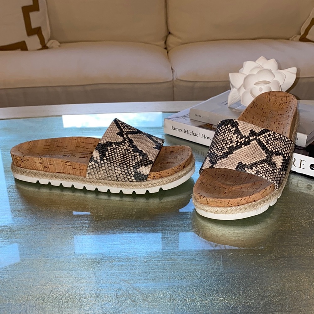 JSLIDES flat slide sandal. Snake print. Size 9.5